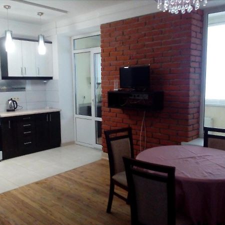 Бруклінський Міст.Студія В Центрі. Iwano-Frankiwsk Exterior foto