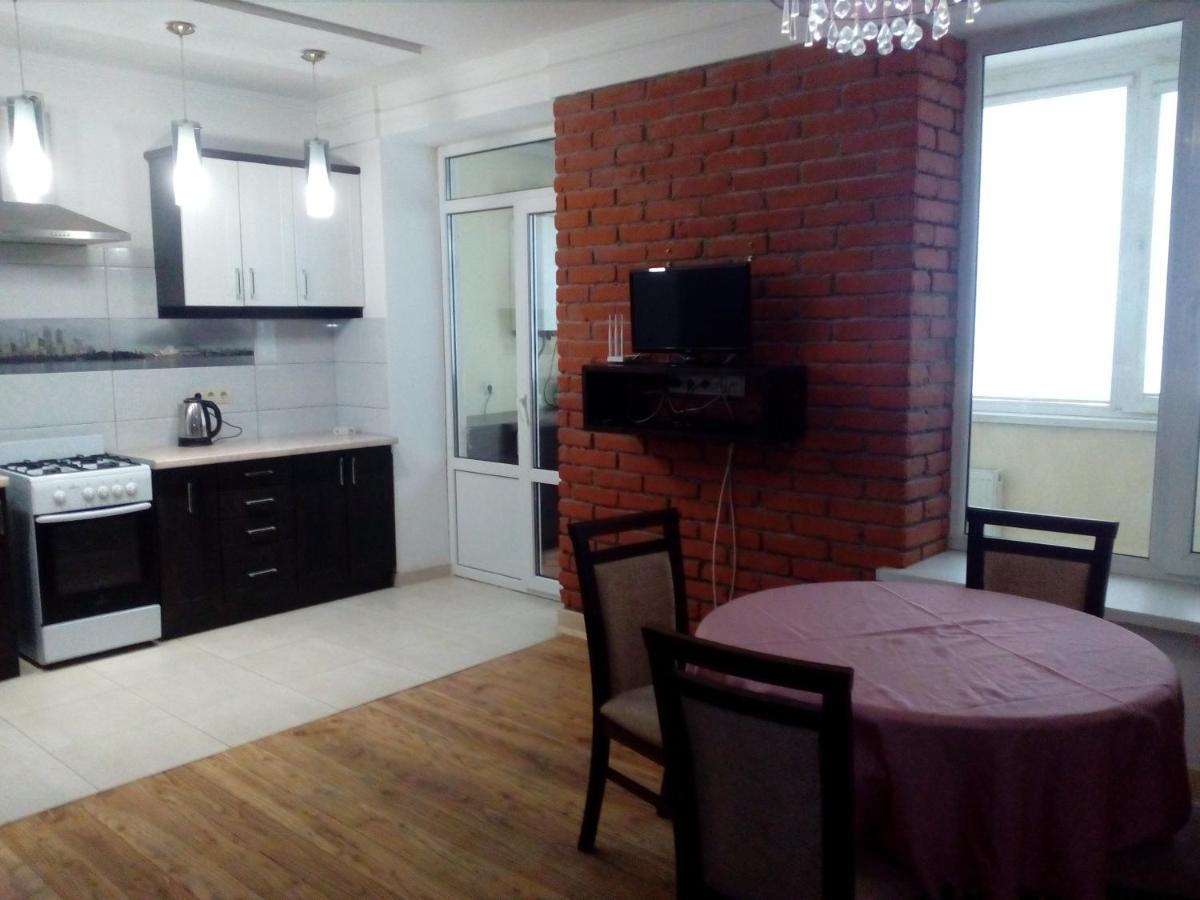 Бруклінський Міст.Студія В Центрі. Iwano-Frankiwsk Exterior foto